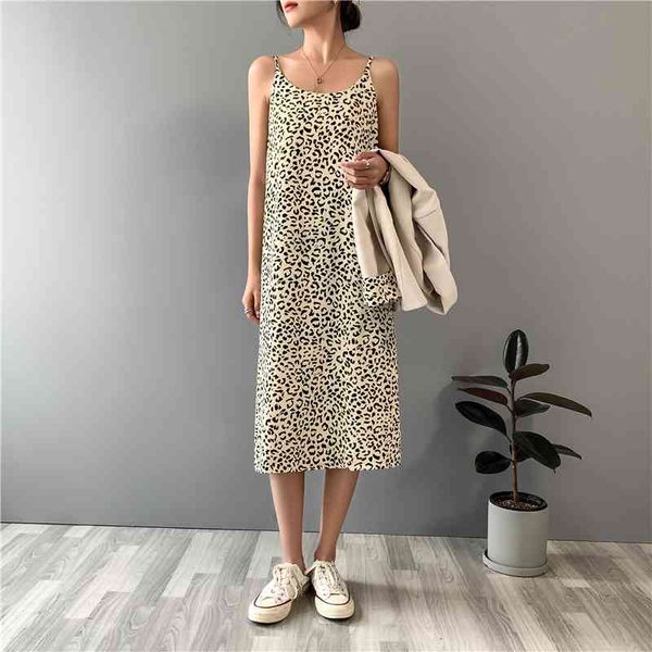 spring summer women's women v-neck sleeveless dress female elegant shredded flower casual chiffon 210607, Black;gray
spring summer women's women v-neck sleeveless dress female elegant shredded flower casual chiffon 210607, Black;gray