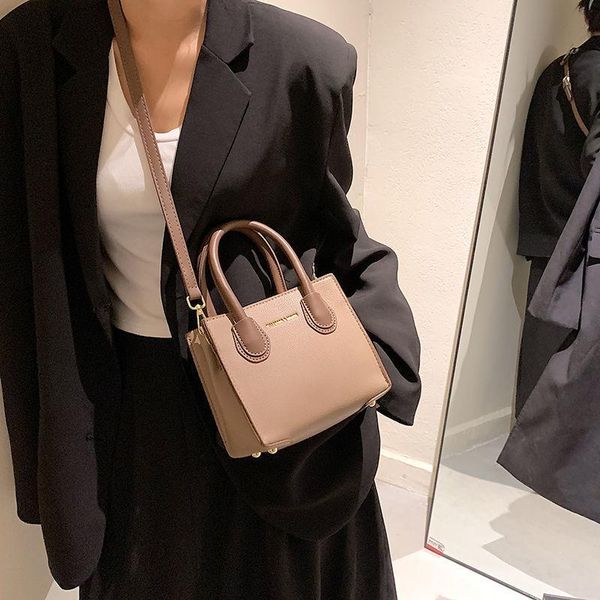evening bags shoulder bag female designer crossbody handbag backpack retro women fashion 2021 soft pu leather all-match contrast color
evening bags shoulder bag female designer crossbody handbag backpack retro women fashion 2021 soft pu leather all-match contrast color