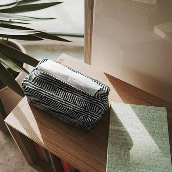 tissue boxes & napkins paper box fabric cotton and linen european style livingroom drawer storage bag simple literary fresh kitchen supplies 
tissue boxes & napkins paper box fabric cotton and linen european style livingroom drawer storage bag simple literary fresh kitchen supplies