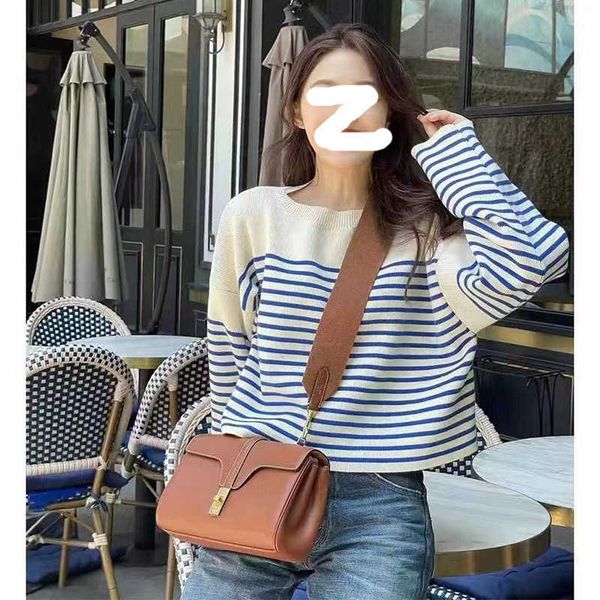 correct version 21 autumn round neck knitted loose sweater blue and white stripe fashion long sleeve men women, Black
correct version 21 autumn round neck knitted loose sweater blue and white stripe fashion long sleeve men women, Black