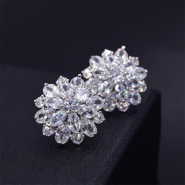1pair elegant earring crystal rhinestone cubic zirconia flowers shiny stud earrings for women luxury bride party jewelry gifts, Golden;silver
1pair elegant earring crystal rhinestone cubic zirconia flowers shiny stud earrings for women luxury bride party jewelry gifts, Golden;silver