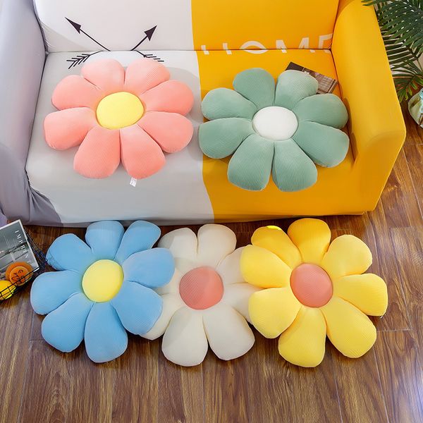 little daisy flower sunflower pillow plush toy sofa cushion balcony bay window cushion nap pillow back pillow
little daisy flower sunflower pillow plush toy sofa cushion balcony bay window cushion nap pillow back pillow
