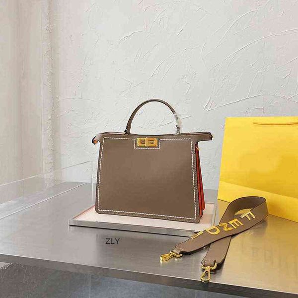 2021 new yujie bag kitten women's medium sized bags cowhide revolving buckle messenger single shoulderzlyzly
2021 new yujie bag kitten women's medium sized bags cowhide revolving buckle messenger single shoulderzlyzly