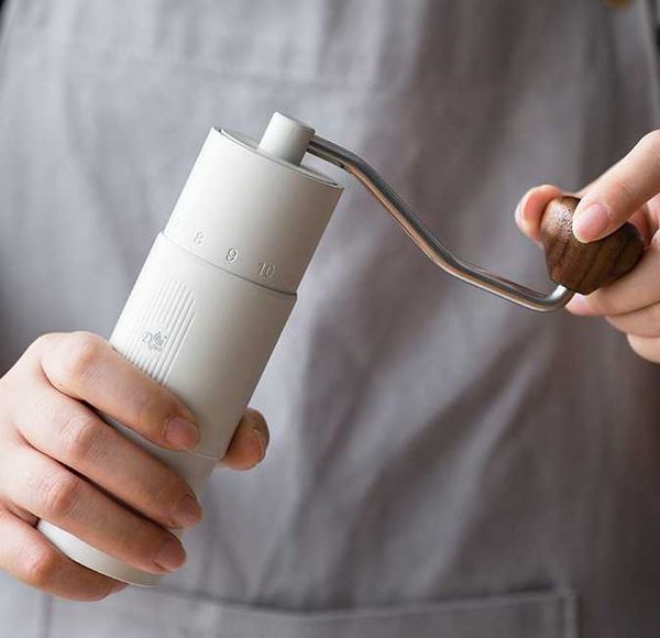manual coffee grinders portable white color hand crank mill double bearing positioning stainless steel grinder
manual coffee grinders portable white color hand crank mill double bearing positioning stainless steel grinder