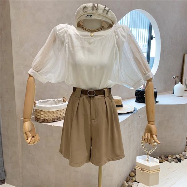 women's tracksuits niche design clothing summer 2021 retro puff short sleeve + high waist wide leg shorts pants two piece set, Gray
women's tracksuits niche design clothing summer 2021 retro puff short sleeve + high waist wide leg shorts pants two piece set, Gray