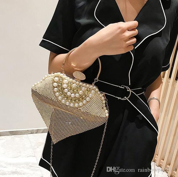 Factory wholesale brand women handbag summer new fashion Pearl studded dinner shell bag foreign gas studded tassel handbag fashion chain bag, Silver(boutique box)
Factory wholesale brand women handbag summer new fashion Pearl studded dinner shell bag foreign gas studded tassel handbag fashion chain bag, Silver(boutique box)