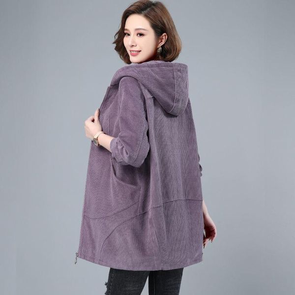 women's trench coats women corduroy coat 2021 spring autumn long jacket plus size 5xl middle aged mother hooded windbreaker h186, Tan;black
women's trench coats women corduroy coat 2021 spring autumn long jacket plus size 5xl middle aged mother hooded windbreaker h186, Tan;black