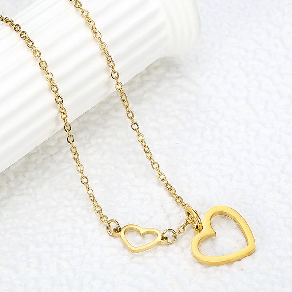hollow out heart-shaped pendant necklace creative stainless steel gold clavicle chain fashion party jewelry gift, Silver
hollow out heart-shaped pendant necklace creative stainless steel gold clavicle chain fashion party jewelry gift, Silver
