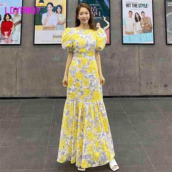 ldyrwqy korean style fashion temperament slim-fit lantern sleeve printed fishtail dress 210603, Black;gray
ldyrwqy korean style fashion temperament slim-fit lantern sleeve printed fishtail dress 210603, Black;gray