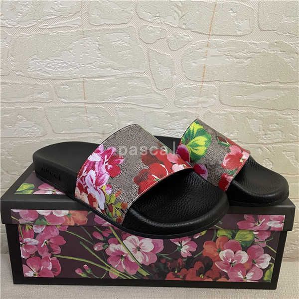 mens womens summer sandals beach slide home slippers ladies flat sliders trendy shoes print leather rubber flowers slipper v93n zlh, Black
mens womens summer sandals beach slide home slippers ladies flat sliders trendy shoes print leather rubber flowers slipper v93n zlh, Black
