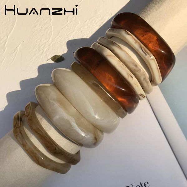 exaggerated vintage resin acrylic geometric irregular square quadrilateral bangle simple bracelet for women girls charm bracelets, Golden;silver
exaggerated vintage resin acrylic geometric irregular square quadrilateral bangle simple bracelet for women girls charm bracelets, Golden;silver