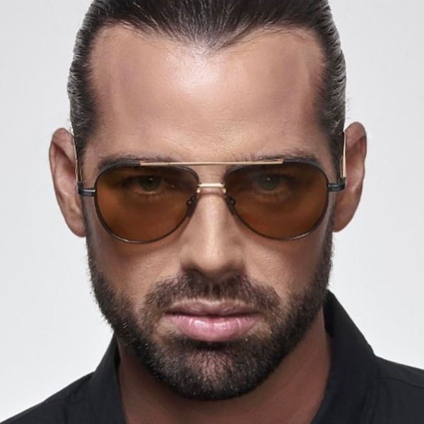 full frame retro fashion classic metal series sunglasses ultralight glasses business casual men women goggle coffee luxury uv protection sun, White;black
full frame retro fashion classic metal series sunglasses ultralight glasses business casual men women goggle coffee luxury uv protection sun, White;black