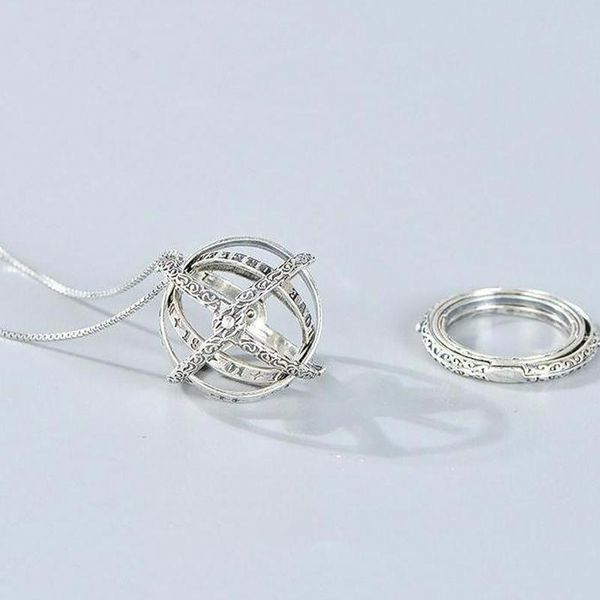 chains european and american retro romantic niche color can be opened flip star necklace, Silver
chains european and american retro romantic niche color can be opened flip star necklace, Silver