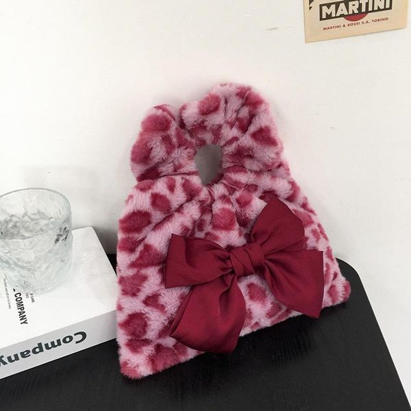 evening bags winter fashion women furry shoulder cute bowknot girls small clutch purse handbags leopard print soft plush female pouch
evening bags winter fashion women furry shoulder cute bowknot girls small clutch purse handbags leopard print soft plush female pouch