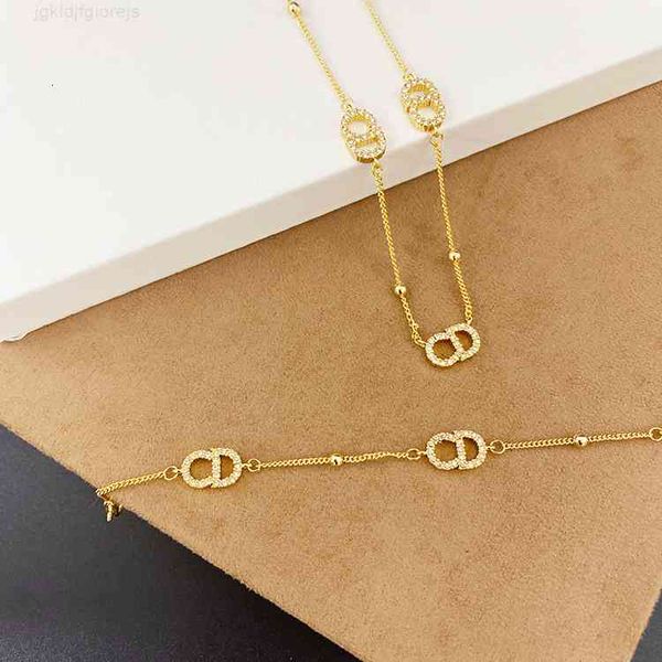 dio/christian / necklace bracelet inlaid with diamond letter advanced cd clavicle chain temperament set, Red;brown
dio/christian / necklace bracelet inlaid with diamond letter advanced cd clavicle chain temperament set, Red;brown