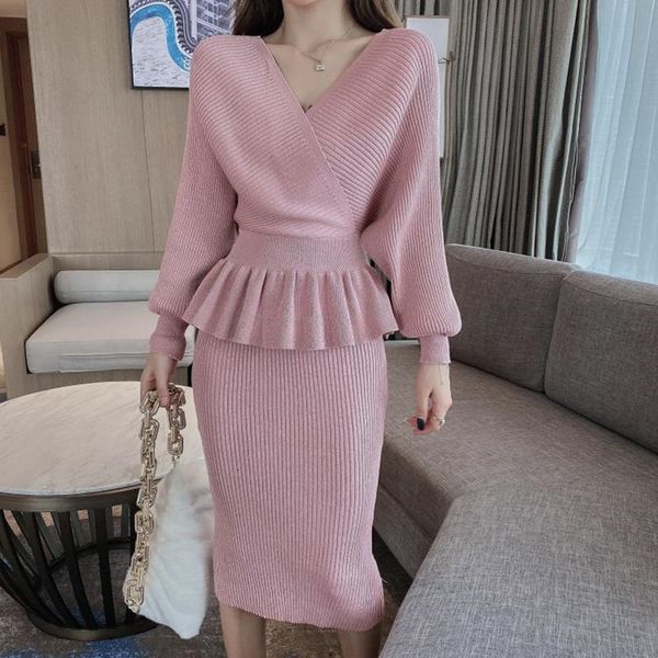 two piece dress v-neck batwing sleeve sparkling knitted cotton skirt suits women backless ruffles pullover sweater + bodycon, White
two piece dress v-neck batwing sleeve sparkling knitted cotton skirt suits women backless ruffles pullover sweater + bodycon, White