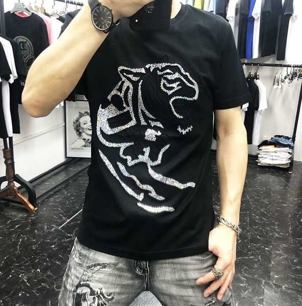 men's short sleeve t-shirt fashion double mercerized cotton sequins embroidered tiger head blue half, White;black
men's short sleeve t-shirt fashion double mercerized cotton sequins embroidered tiger head blue half, White;black