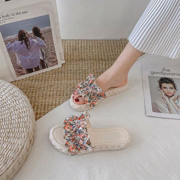 slippers casual women's shoes with platform slides med pantofle flower luxury soft 2021 flat floral rubber pu women flowe, Black
slippers casual women's shoes with platform slides med pantofle flower luxury soft 2021 flat floral rubber pu women flowe, Black