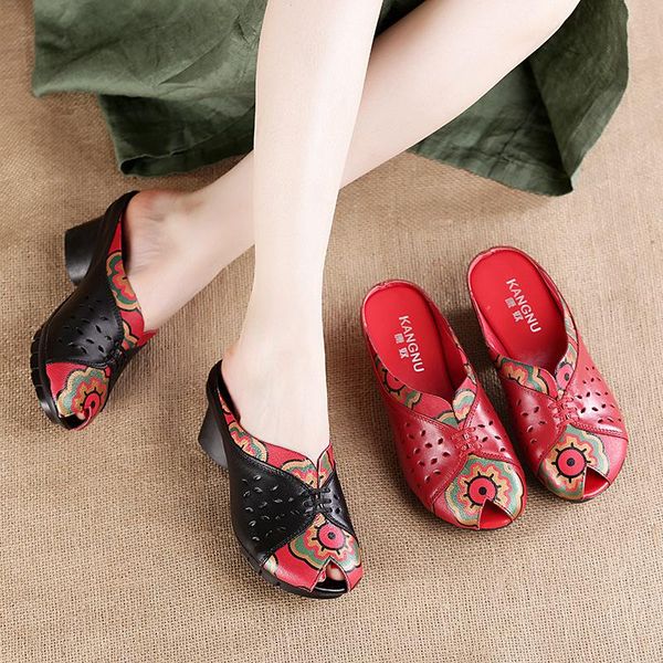 slippers zimnafr 2021 women ethnic-style retro fish mouth middle-aged mom cowhide comfortable semi-high heeled sandals, Black
slippers zimnafr 2021 women ethnic-style retro fish mouth middle-aged mom cowhide comfortable semi-high heeled sandals, Black