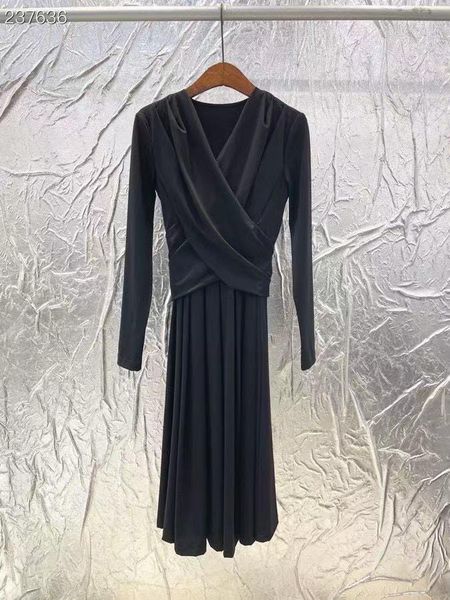 casual dresses fyion 2021 autumn winter fashion dress elegant designer women luxury runway v-neck slim black cupcake midi, Black;gray
casual dresses fyion 2021 autumn winter fashion dress elegant designer women luxury runway v-neck slim black cupcake midi, Black;gray