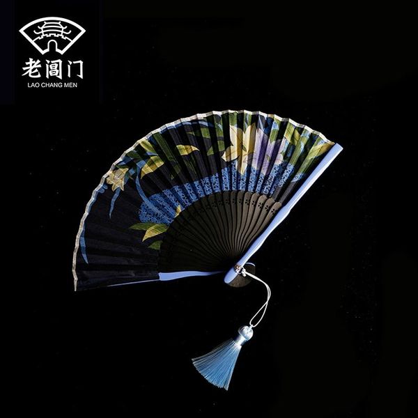 other home decor suzhou folding fan lady's chinese style classical small antique cheongsam in the summer
other home decor suzhou folding fan lady's chinese style classical small antique cheongsam in the summer
