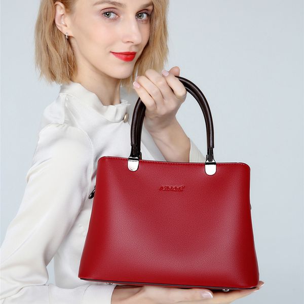 women 2021 new fashion single shoulder messenger handbag large capacity satchels 100% full genuine leather bag bols
women 2021 new fashion single shoulder messenger handbag large capacity satchels 100% full genuine leather bag bols