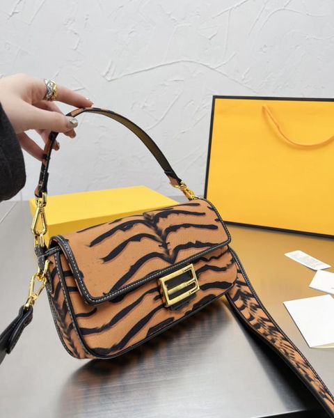 2022 the highest quality new women's men's cross-body travel bag classic style fashion bag single shoulder bag women's handba
2022 the highest quality new women's men's cross-body travel bag classic style fashion bag single shoulder bag women's handba
