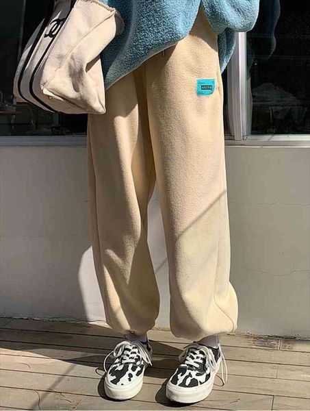 thick fleece sweatpants joggers womens capris winter warm beam feet velvet high waist straight trousers sport harem, Black;white
thick fleece sweatpants joggers womens capris winter warm beam feet velvet high waist straight trousers sport harem, Black;white