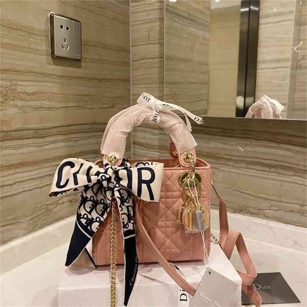 christian factory and d casual fashionable hand-held slung one shoulder women's leather princess designer handbag bags 5lrm
christian factory and d casual fashionable hand-held slung one shoulder women's leather princess designer handbag bags 5lrm