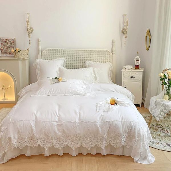 bedding sets 4/6pcs luxury white french princess wedding set 1200tc egyptian cotton lace ruffles duvet cover bed linen pillowcases
bedding sets 4/6pcs luxury white french princess wedding set 1200tc egyptian cotton lace ruffles duvet cover bed linen pillowcases