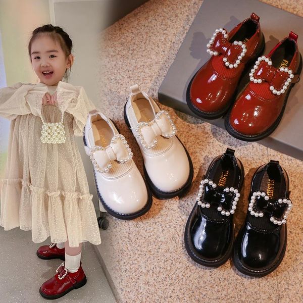 flat shoes children leather for girls 2021 autumn single performance princess pearl bow soft bottom flats kids, Black;grey
flat shoes children leather for girls 2021 autumn single performance princess pearl bow soft bottom flats kids, Black;grey