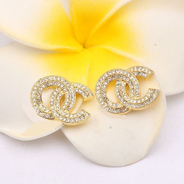 version of simple and creative light luxury inlaid diamond earrings women's small fragrance versatile temperament star accessories blac, Golden
version of simple and creative light luxury inlaid diamond earrings women's small fragrance versatile temperament star accessories blac, Golden
