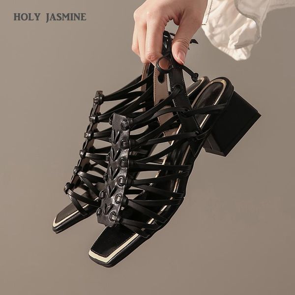 dress shoes 2021 summer genuine leather women sandals solid colors sqaure heels lace-up casual party woman, Black
dress shoes 2021 summer genuine leather women sandals solid colors sqaure heels lace-up casual party woman, Black