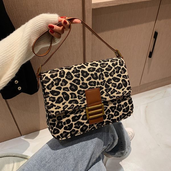 hangbags single shoulder bag flip leopard print women's 2021 punk style personalized armpit messenger tide
hangbags single shoulder bag flip leopard print women's 2021 punk style personalized armpit messenger tide
