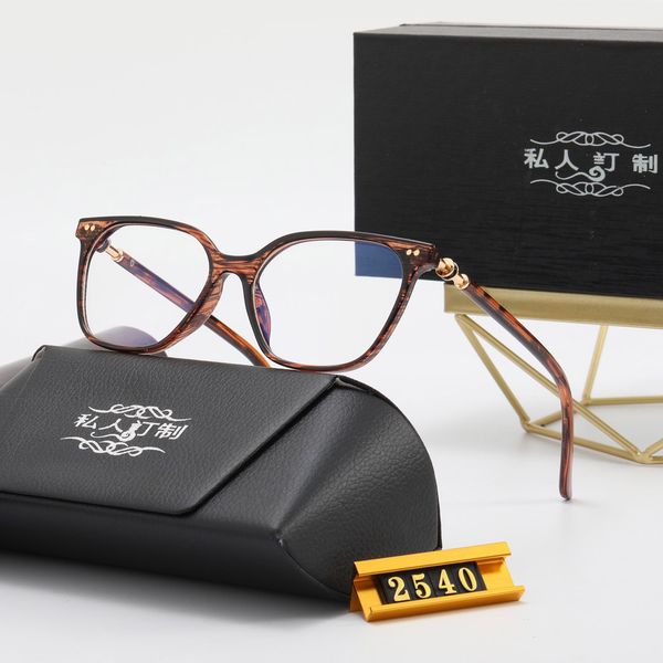 2021 designer sunglasses classic luxury frame square trend eyeglass glass lenses, men's and women's sunglass with brown or black l, White;black
2021 designer sunglasses classic luxury frame square trend eyeglass glass lenses, men's and women's sunglass with brown or black l, White;black