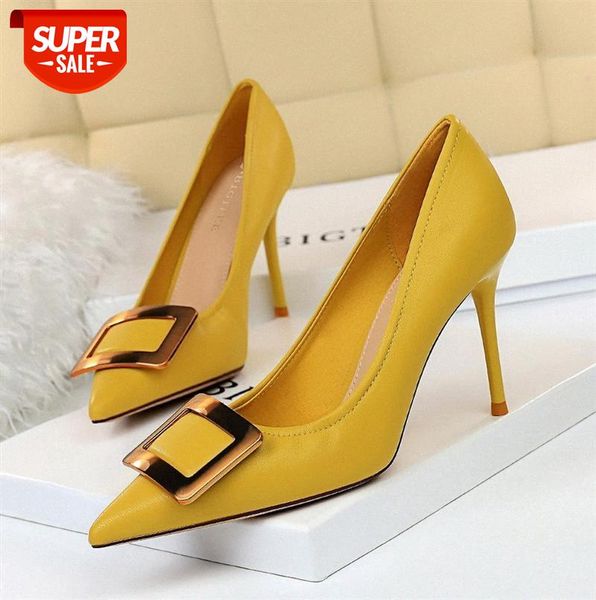 96161-3 european and american fashion professional ol women's shoes stiletto high-heeled shallow pointed head thin metal square buckle
96161-3 european and american fashion professional ol women's shoes stiletto high-heeled shallow pointed head thin metal square buckle