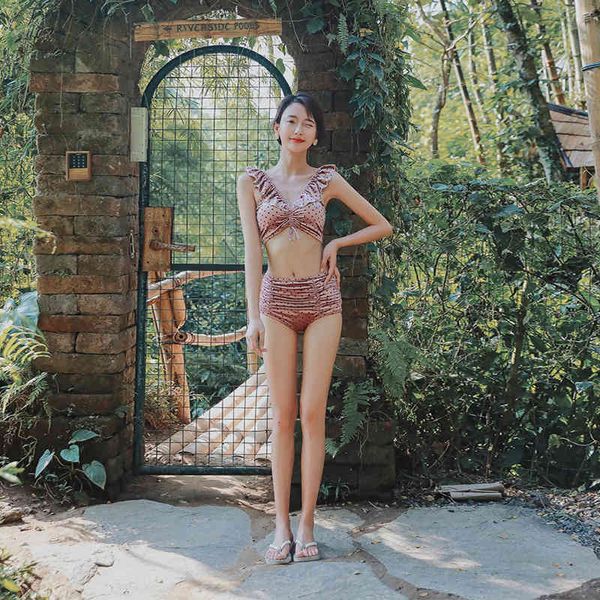 Swimsuit Swimsuit women's 2020 new sexy foreign style fashion cover meat sexy split two piece swimsuit, White;black
Swimsuit Swimsuit women's 2020 new sexy foreign style fashion cover meat sexy split two piece swimsuit, White;black