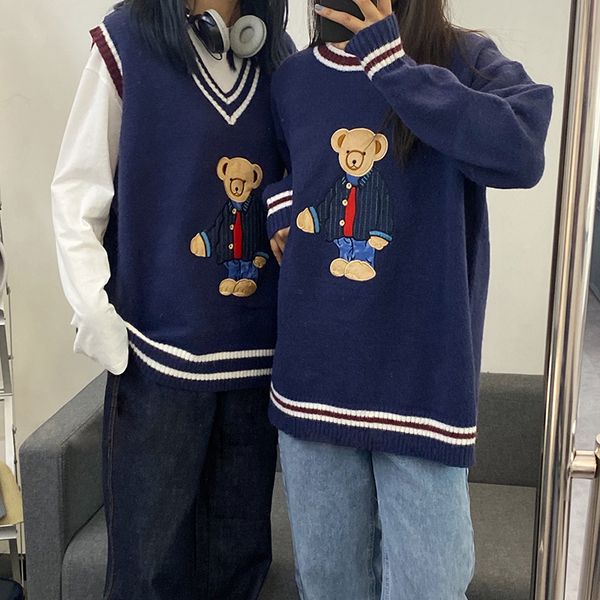 2021 autumn winter cartoon bear women loose pullovers and sweaters jumper preppy style female knitted sweater womens (f1442), White;black
2021 autumn winter cartoon bear women loose pullovers and sweaters jumper preppy style female knitted sweater womens (f1442), White;black