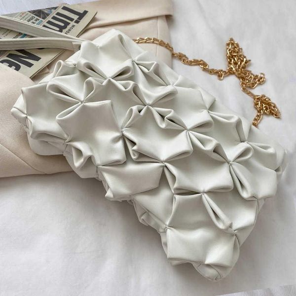 evening bags handbag 2021 women brand flower weave hand clutches purse leather chain shoulder messenger bag female bolsos
evening bags handbag 2021 women brand flower weave hand clutches purse leather chain shoulder messenger bag female bolsos