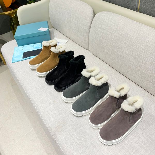 luxury designer shoes fashion snow boots women shoes ankle boots warm winter plus velvet high sneakers size 35-42 with box xx-0394, Black
luxury designer shoes fashion snow boots women shoes ankle boots warm winter plus velvet high sneakers size 35-42 with box xx-0394, Black