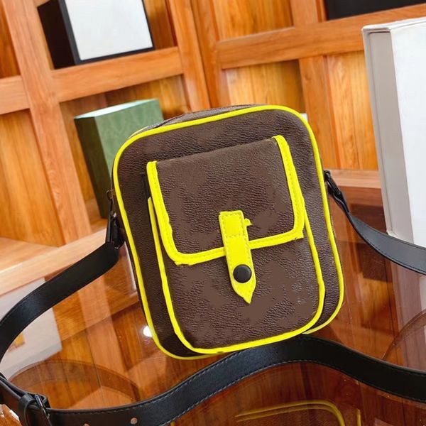 luxury designer brand fashion shoulder camera bags handbags women chains letter purse mini phone bag wallet vintage temperament cross body
luxury designer brand fashion shoulder camera bags handbags women chains letter purse mini phone bag wallet vintage temperament cross body