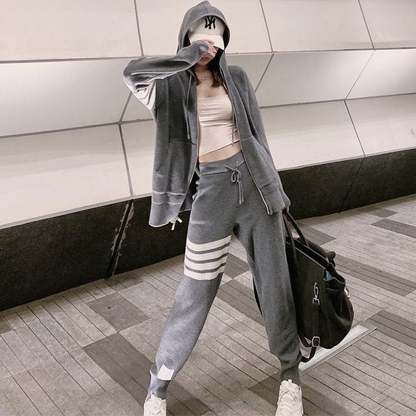 design clothing four bar coat sweater suit men's and women's lovers' korean loose autumn fashion, White;black
design clothing four bar coat sweater suit men's and women's lovers' korean loose autumn fashion, White;black