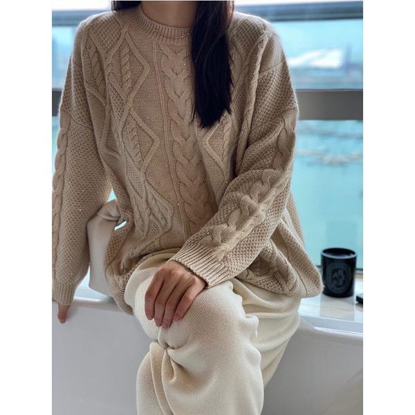 women's sweaters autumn and winter sweater pullover loose knit woolen pure color round neck, White;black
women's sweaters autumn and winter sweater pullover loose knit woolen pure color round neck, White;black