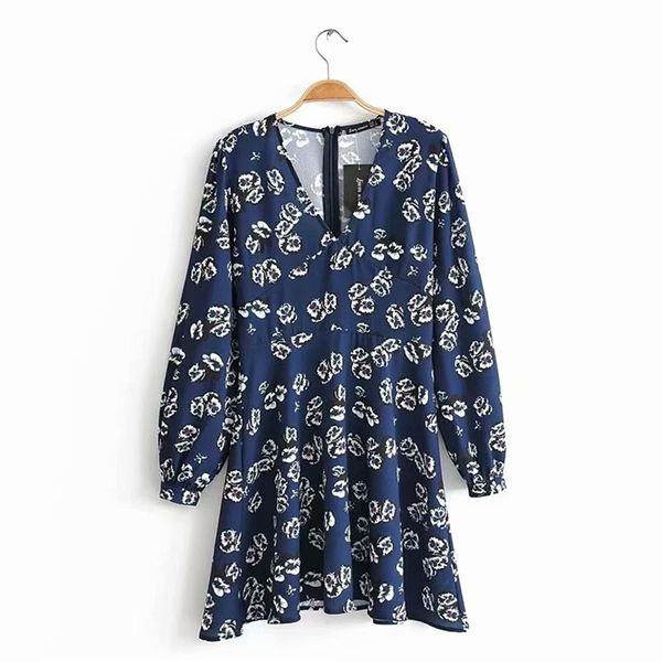 vintage floral print loose dress women long sleeve v neck casual shirt dresses robe female pleated mini dress 210524, Black;gray
vintage floral print loose dress women long sleeve v neck casual shirt dresses robe female pleated mini dress 210524, Black;gray