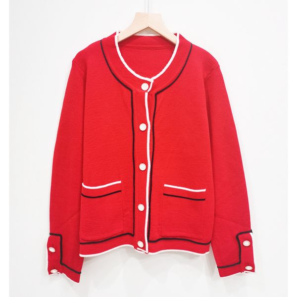 2021 early autumn new same college style round neck single breasted long sleeved knitted cardigan jacket women's wear, White;black
2021 early autumn new same college style round neck single breasted long sleeved knitted cardigan jacket women's wear, White;black