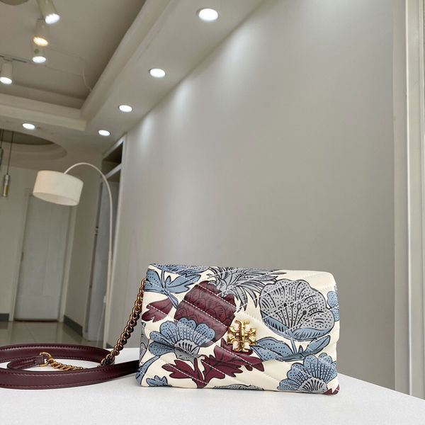 outlet autumn and winter tb women's bag b sheepskin printed chain one shoulder messenger storage bags luxuryss designerss yw
outlet autumn and winter tb women's bag b sheepskin printed chain one shoulder messenger storage bags luxuryss designerss yw