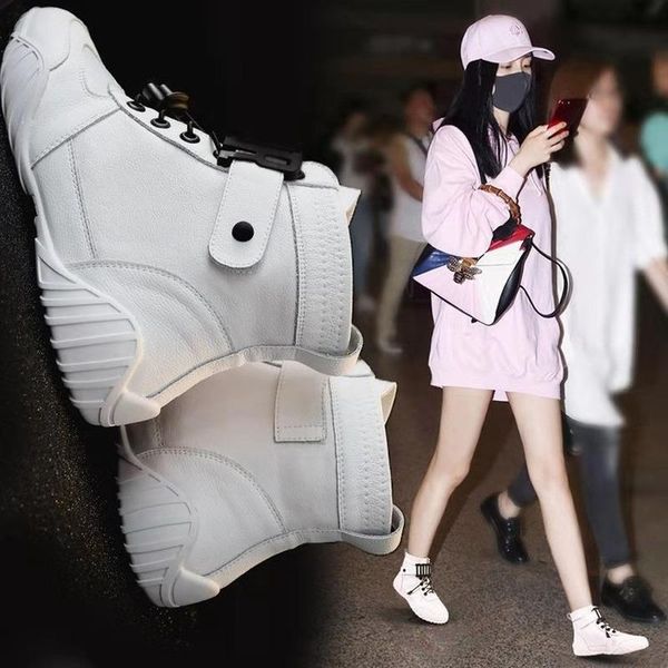 boots fashion classic simplicity retro spring and autumn high hasp flat shoes star same style, Black
boots fashion classic simplicity retro spring and autumn high hasp flat shoes star same style, Black