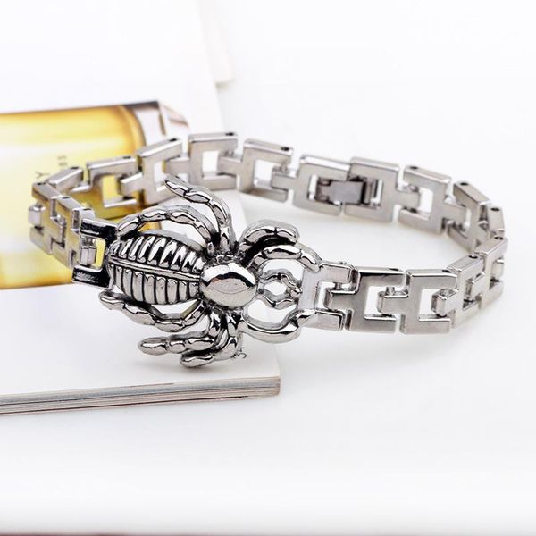 link, chain retro punk spider bracelet for men's creative design watch buckle fashion trend gothic jewelry gift, Black 
link, chain retro punk spider bracelet for men's creative design watch buckle fashion trend gothic jewelry gift, Black