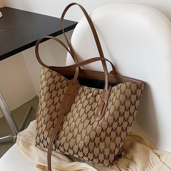 evening bags retro 2021 letter pattern pu leather women's big tote luxury ladies handbags designer lady shopper shopping shoulder sac
evening bags retro 2021 letter pattern pu leather women's big tote luxury ladies handbags designer lady shopper shopping shoulder sac