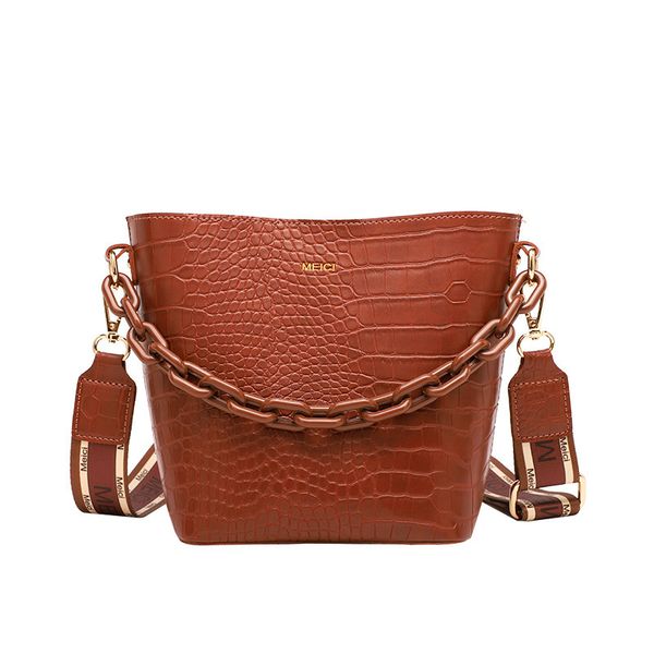 70% off factory store wide shoulder belt crocodile chain bucket bag 2021 autumn and winter fashion single shoulder messenger bag
70% off factory store wide shoulder belt crocodile chain bucket bag 2021 autumn and winter fashion single shoulder messenger bag